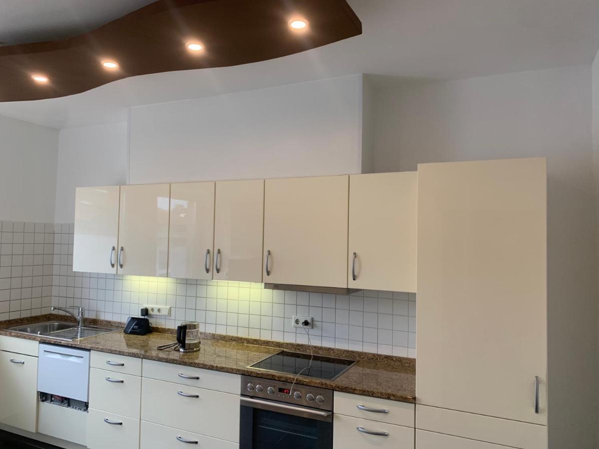 Mainpark Apartment 4 Schlafzimmer Bis Zu 10 Personen Direkt Ueber Aschaffapartment Bei Aschaffenburg Mainaschaff 外观 照片