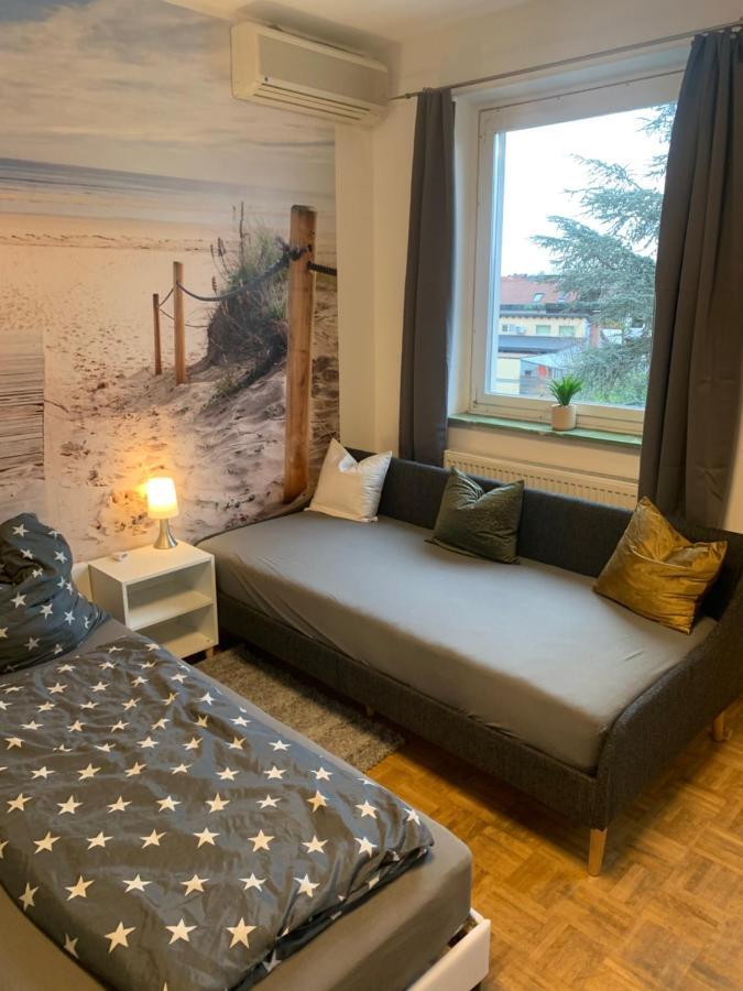 Mainpark Apartment 4 Schlafzimmer Bis Zu 10 Personen Direkt Ueber Aschaffapartment Bei Aschaffenburg Mainaschaff 外观 照片