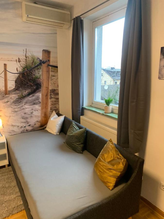 Mainpark Apartment 4 Schlafzimmer Bis Zu 10 Personen Direkt Ueber Aschaffapartment Bei Aschaffenburg Mainaschaff 外观 照片
