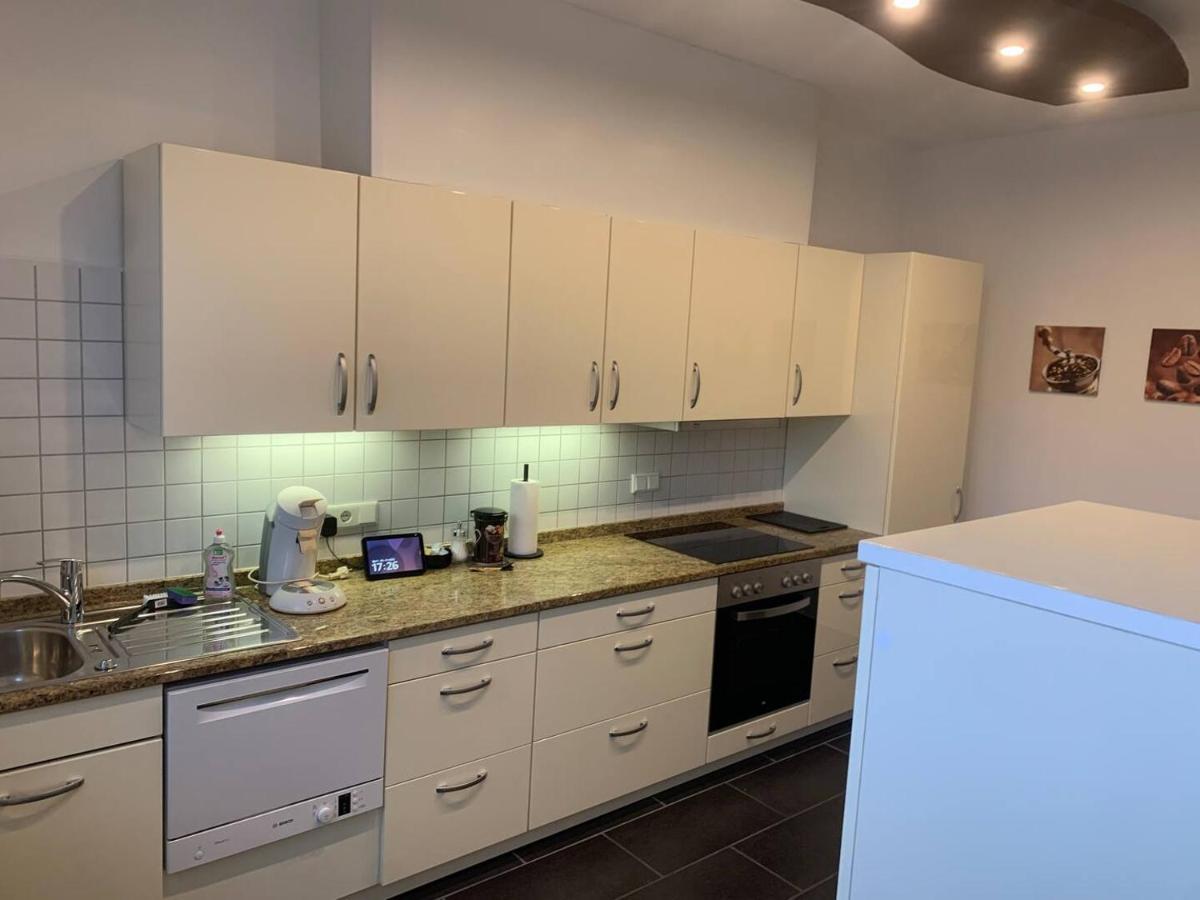 Mainpark Apartment 4 Schlafzimmer Bis Zu 10 Personen Direkt Ueber Aschaffapartment Bei Aschaffenburg Mainaschaff 外观 照片