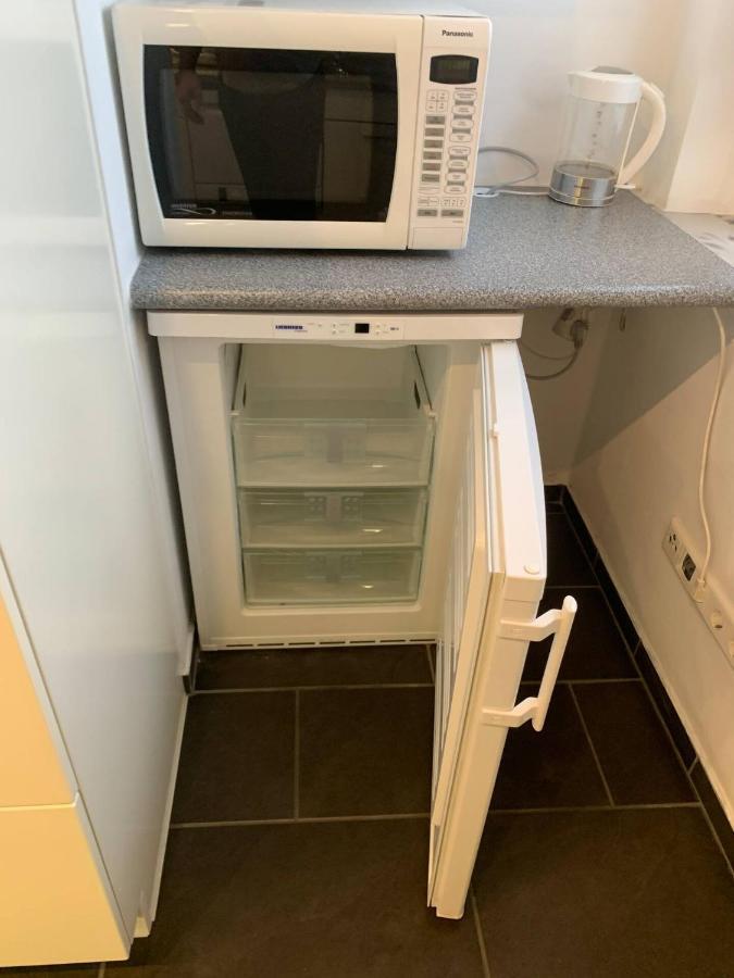 Mainpark Apartment 4 Schlafzimmer Bis Zu 10 Personen Direkt Ueber Aschaffapartment Bei Aschaffenburg Mainaschaff 外观 照片