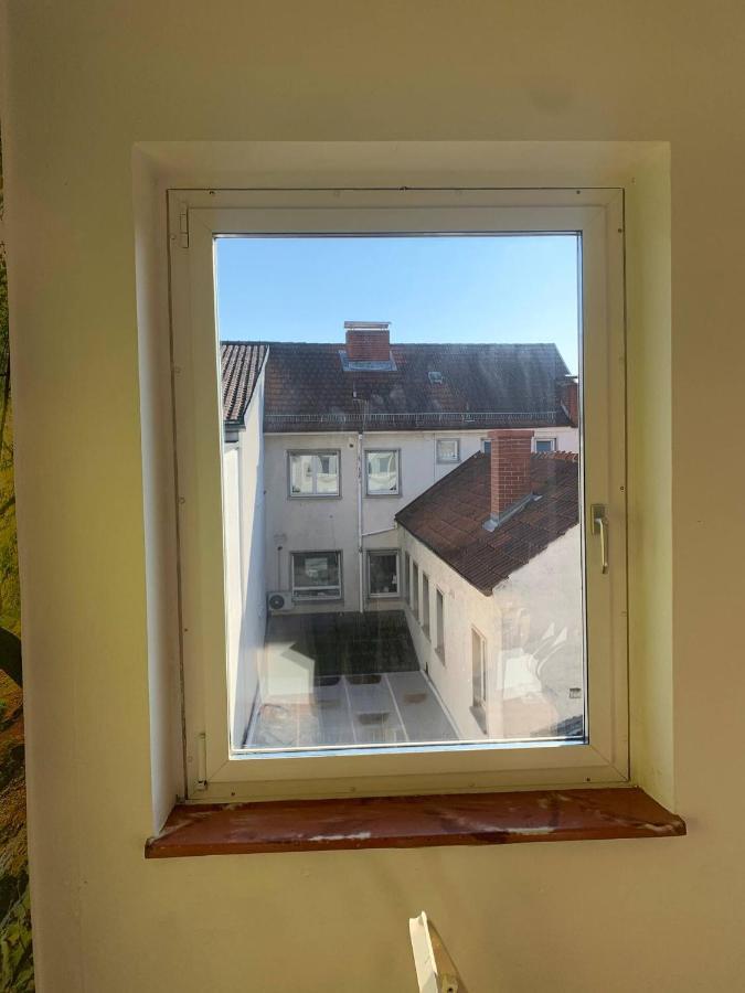 Mainpark Apartment 4 Schlafzimmer Bis Zu 10 Personen Direkt Ueber Aschaffapartment Bei Aschaffenburg Mainaschaff 外观 照片
