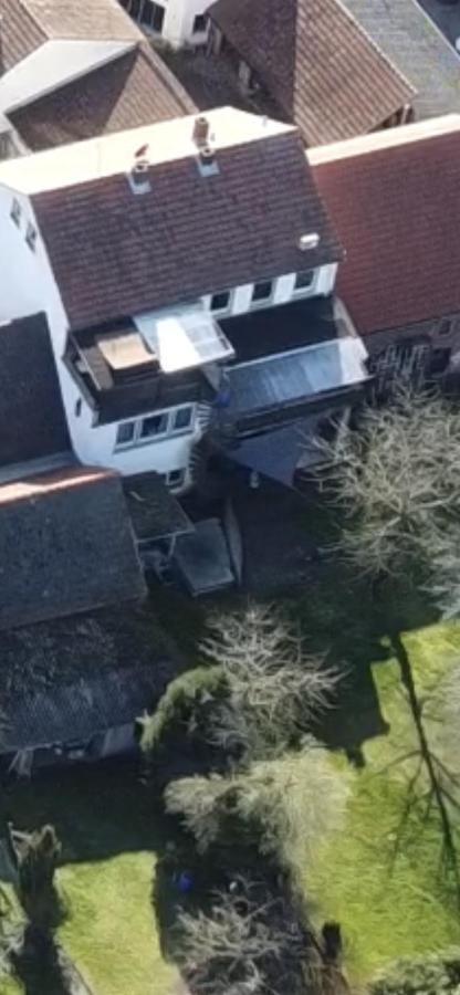 Mainpark Apartment 4 Schlafzimmer Bis Zu 10 Personen Direkt Ueber Aschaffapartment Bei Aschaffenburg Mainaschaff 外观 照片