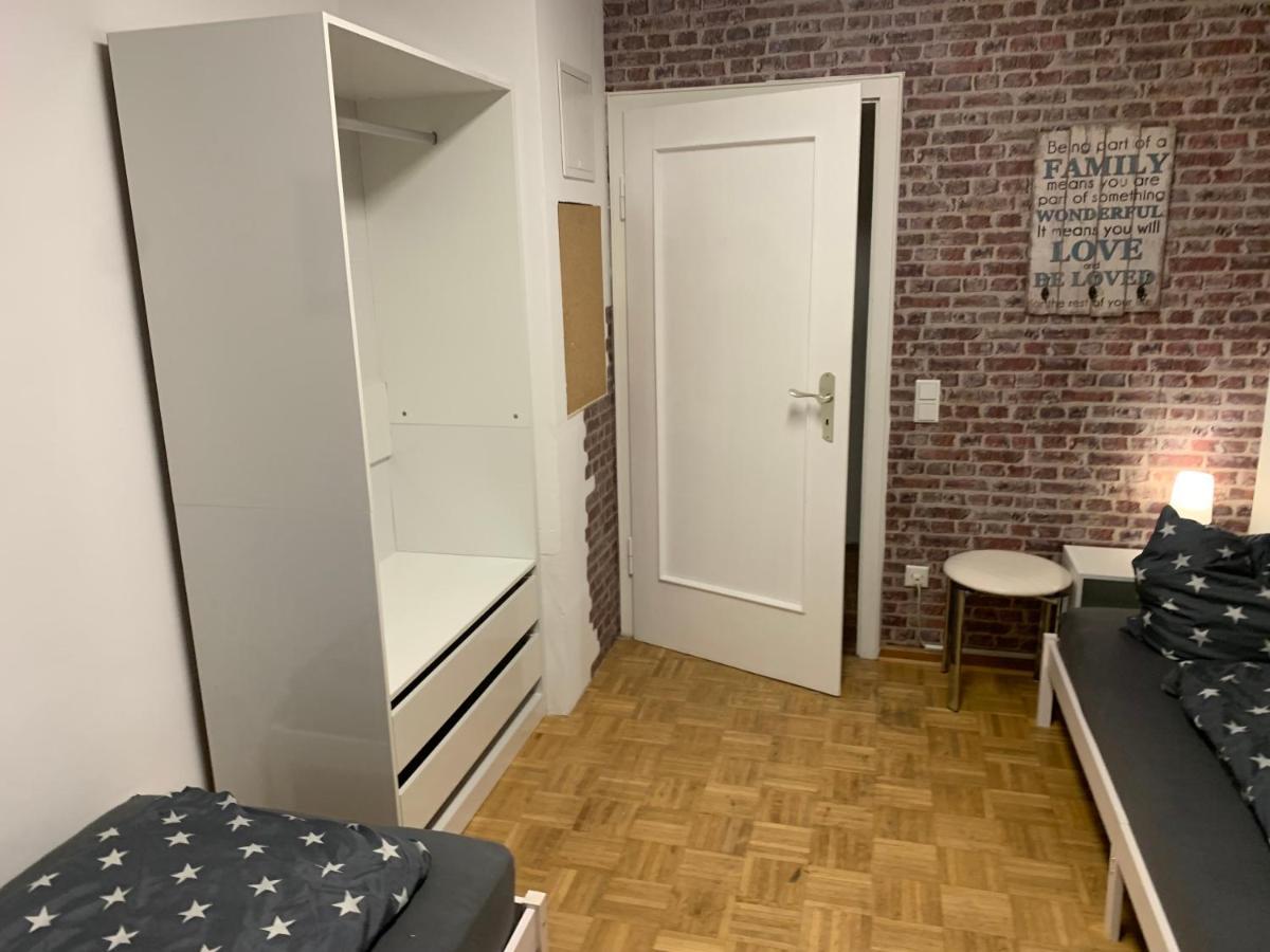 Mainpark Apartment 4 Schlafzimmer Bis Zu 10 Personen Direkt Ueber Aschaffapartment Bei Aschaffenburg Mainaschaff 外观 照片